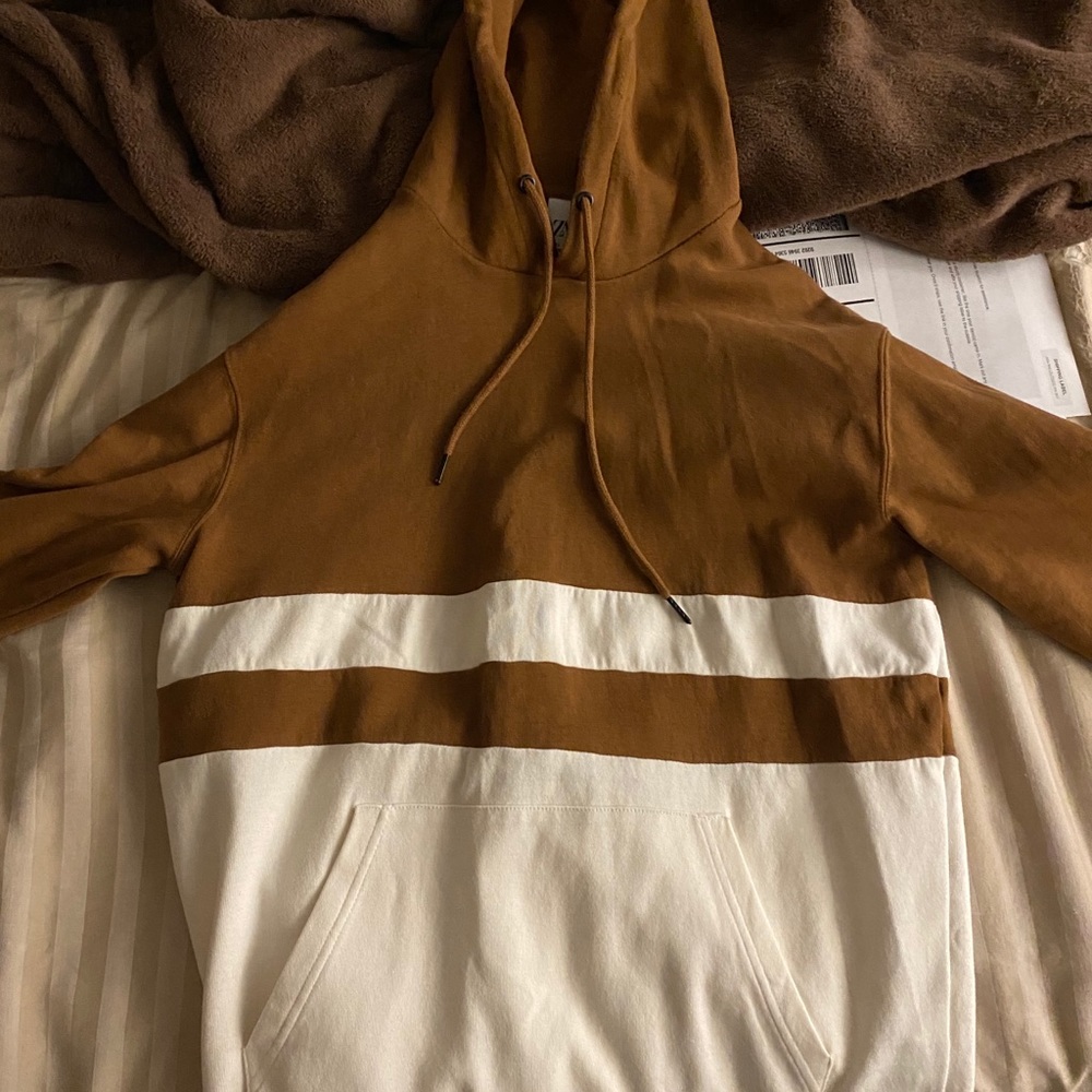 Zara hoodie size L